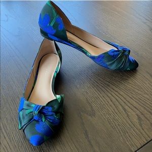 Kelly & Katie Glorya Pointy Toe Floral Flat 9.5